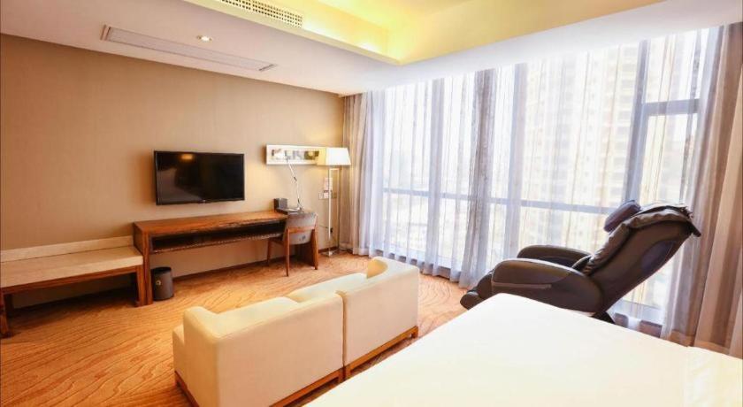 Ramada Plaza Huizhou East Hotel Exterior photo